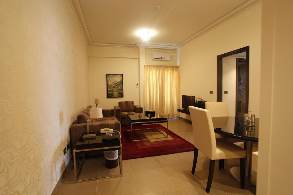 Al Jamila Suites Ghobeiry Esterno foto